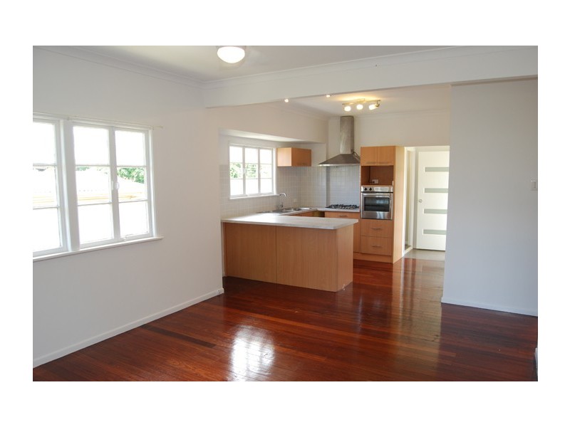 52 Beale Street, Southport QLD 4215