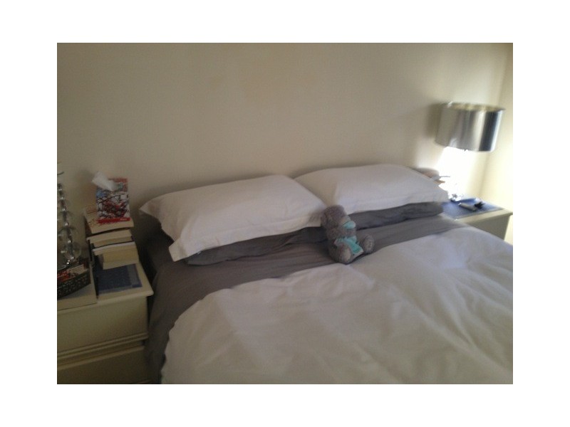 Chevron Island QLD 4217