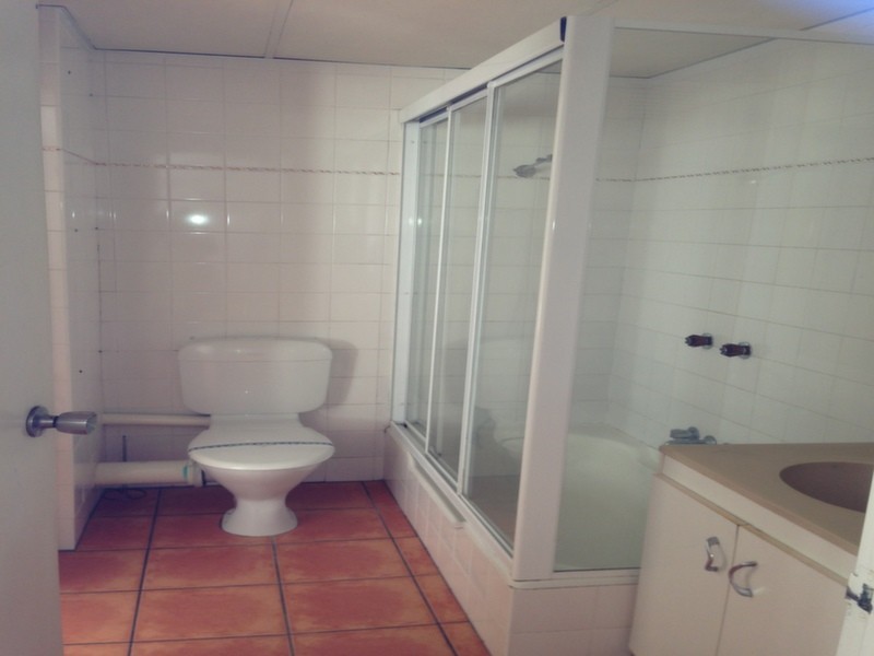 28/4-10 Clifford St (cnr Northcliffe), Surfers Paradise QLD 4217