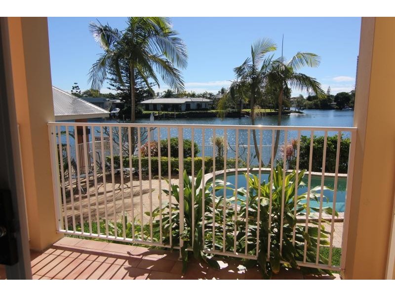 1/11-19 Taylor Street, Biggera Waters QLD 4216