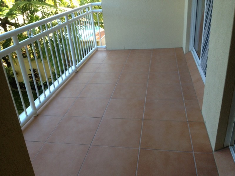 11/37 Mawarra Street, Chevron Island QLD 4217