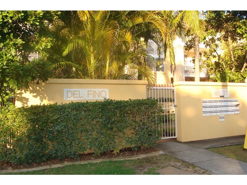 8/37 Mawarra Street, Chevron Island QLD 4217