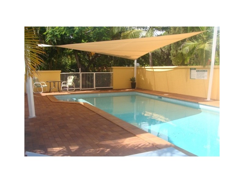 8/37 Mawarra Street, Chevron Island QLD 4217