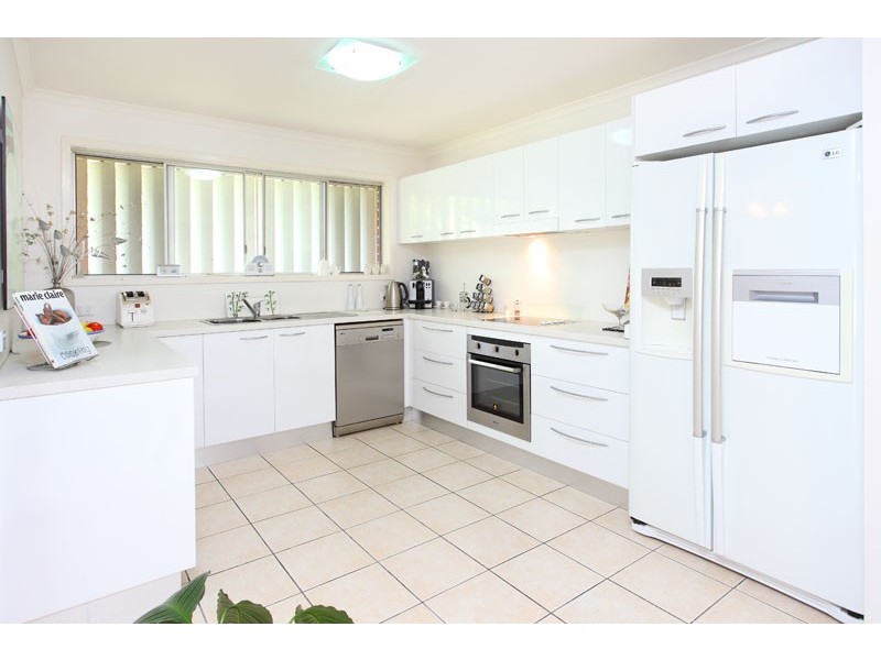 259 Chapel Hill Rd, Chapel Hill QLD 4069