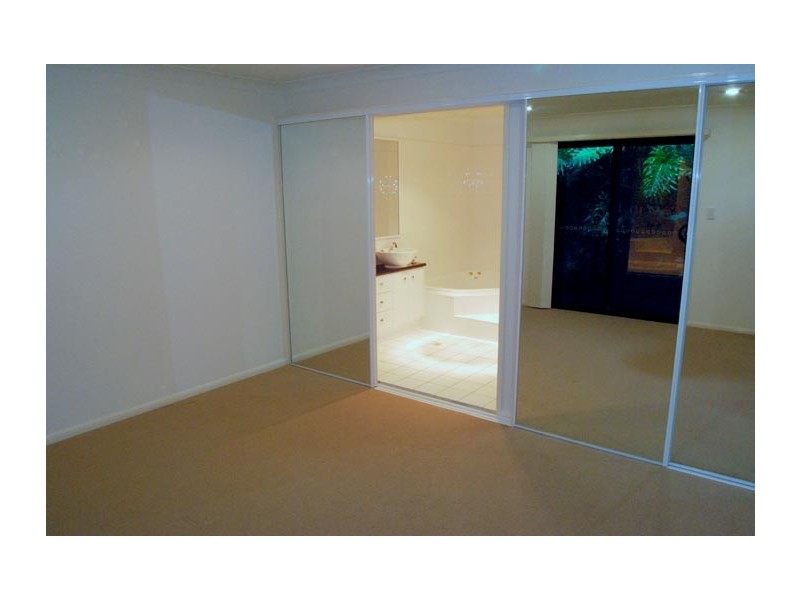 26/2 Ridgeline Way, Highland Park QLD 4211