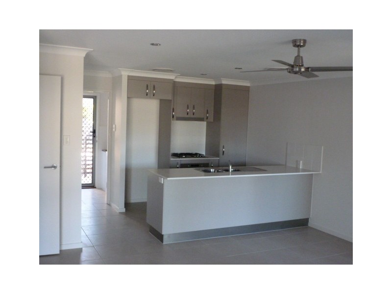 86 Carselgrove Ave, Fitzgibbon QLD 4018