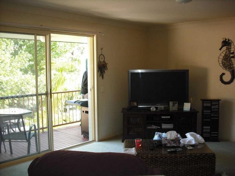 31 Simpsons Rd, Elanora QLD 4221