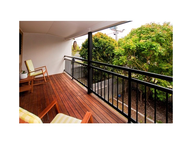 2/82-86 Mein Street, Scarborough QLD 4020