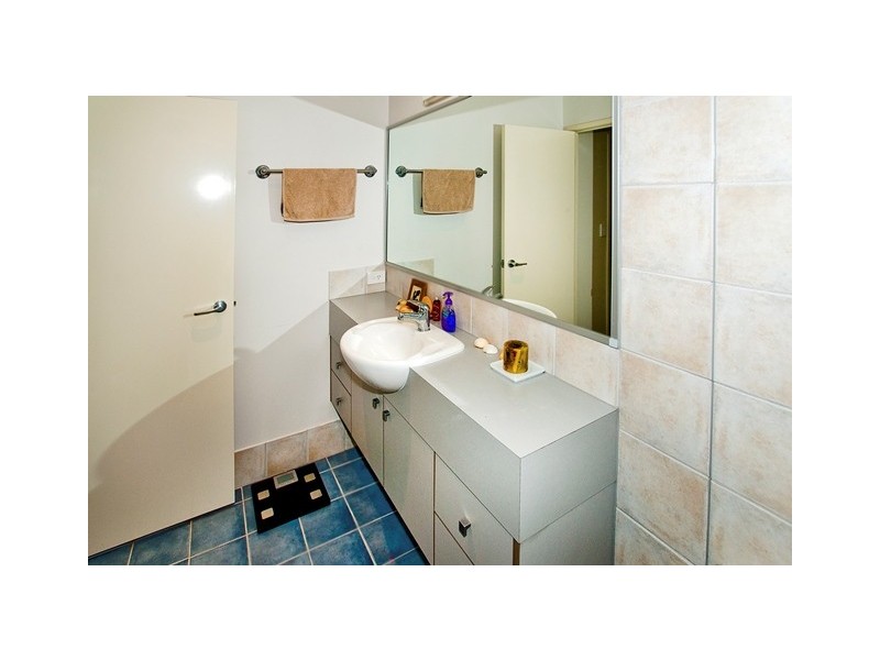 2/82-86 Mein Street, Scarborough QLD 4020