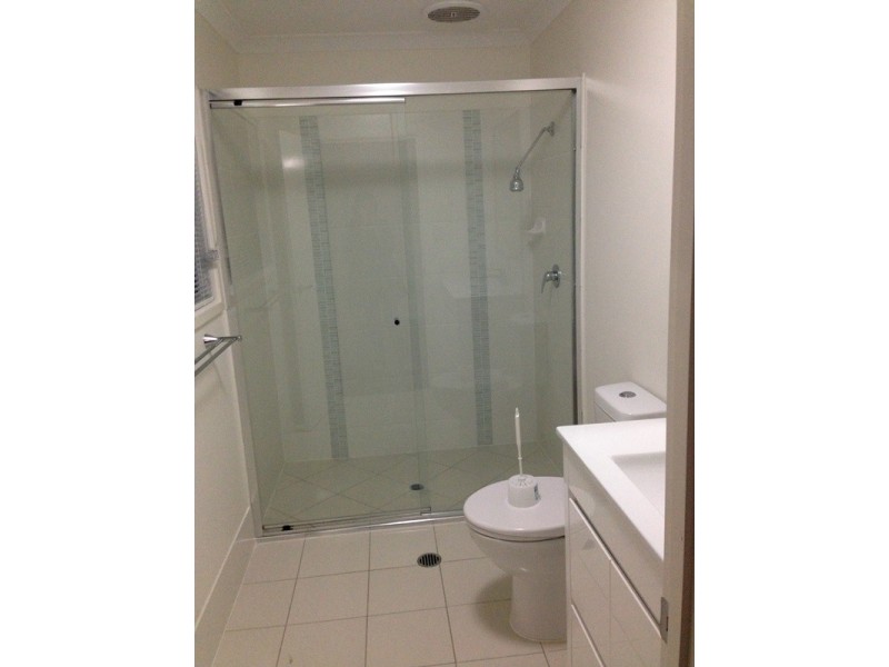 2 Photinia Cres, Mountain Creek QLD 4557