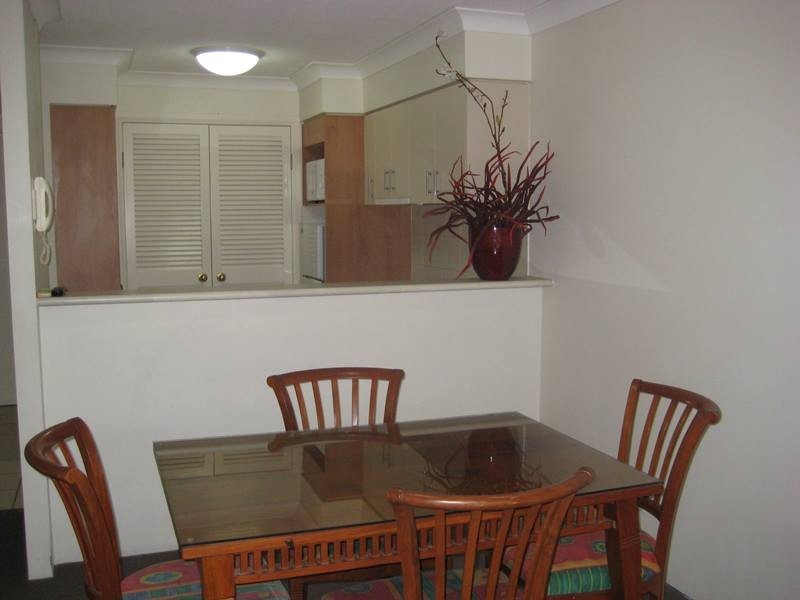 3026/2633 Gold Coast Highway, Broadbeach QLD 4218