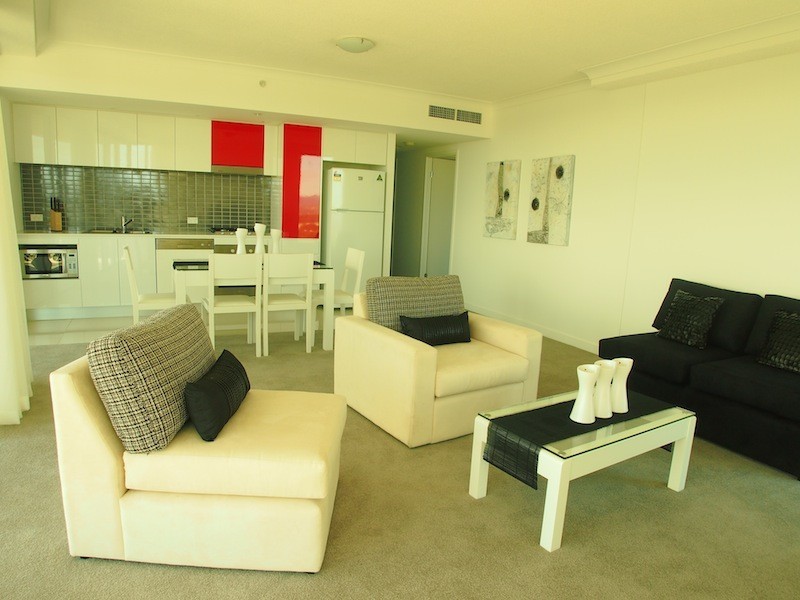 9 Lawson Street, Southport QLD 4215