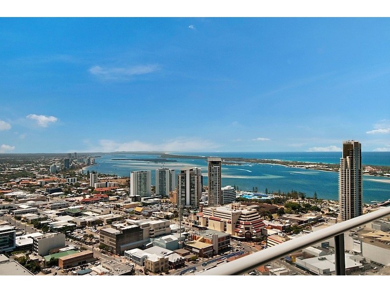 9 Lawson Street, Southport QLD 4215