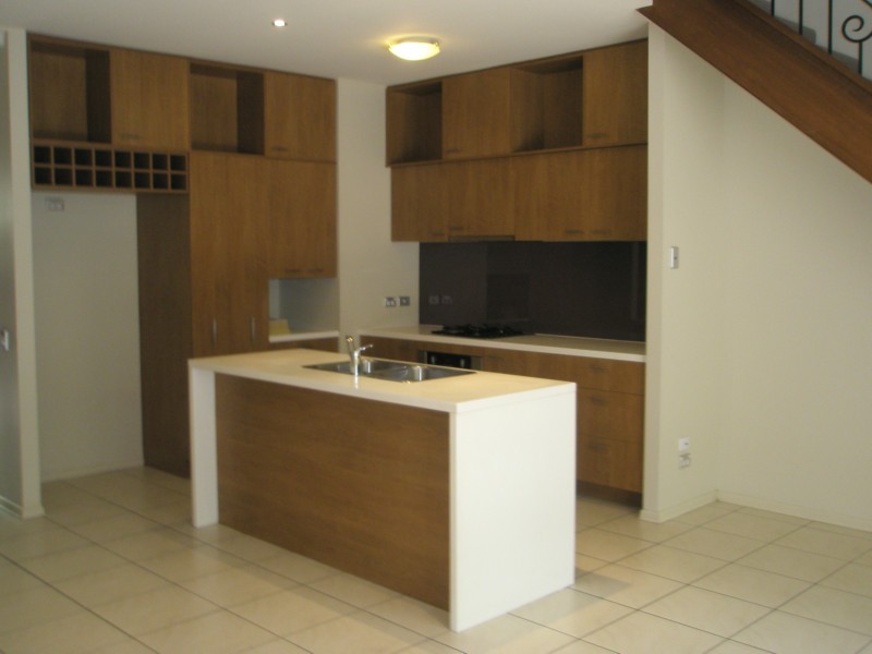 15/7 Elliott St, Surfers Paradise QLD 4217