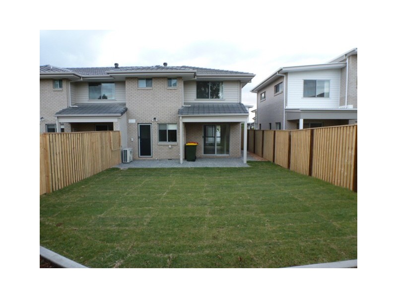 86 Carselgrove Ave, Fitzgibbon QLD 4018