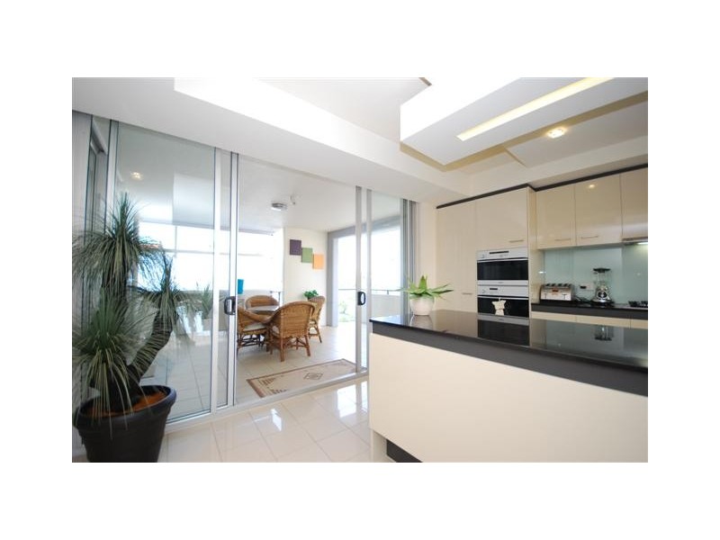 98 Thorn St, Kangaroo Point QLD 4169