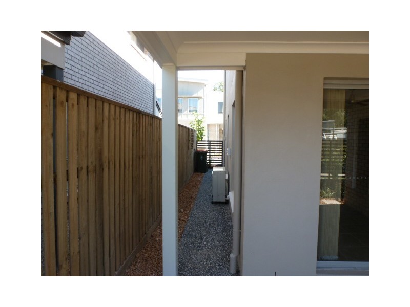 86 Carselgrove Ave, Fitzgibbon QLD 4018