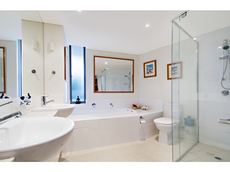 38-44 Queen St, Kings Beach QLD 4551