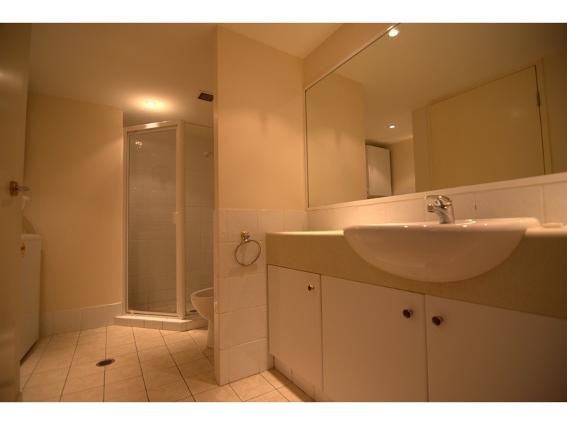 45 Deakin Street, Kangaroo Point QLD 4169