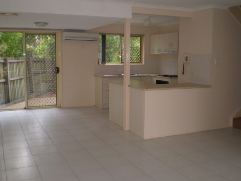 7 Oricon Court, Springwood QLD 4127