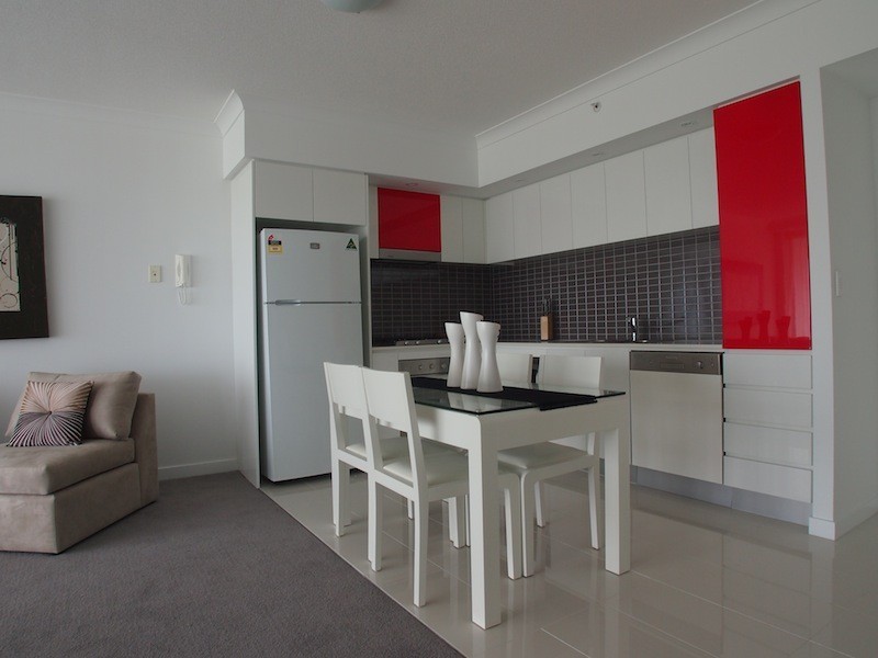 9 Lawson Street, Southport QLD 4215