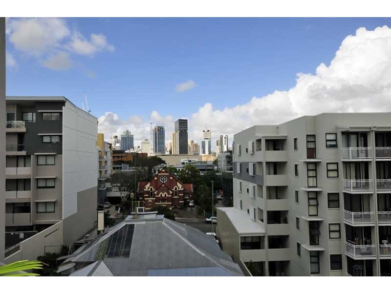 18/5 Manning Street, South Brisbane QLD 4101