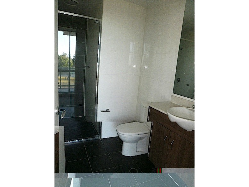 1 Como Crescent, Southport QLD 4215