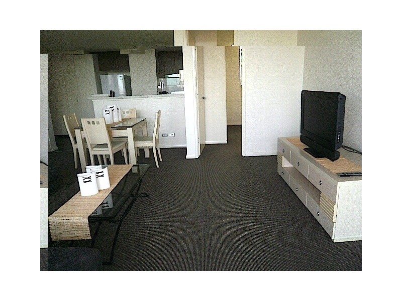 1 Como Crescent, Southport QLD 4215