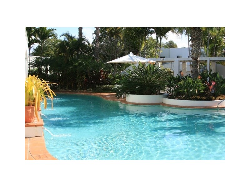 12/100 Cotlew St East, Southport QLD 4215