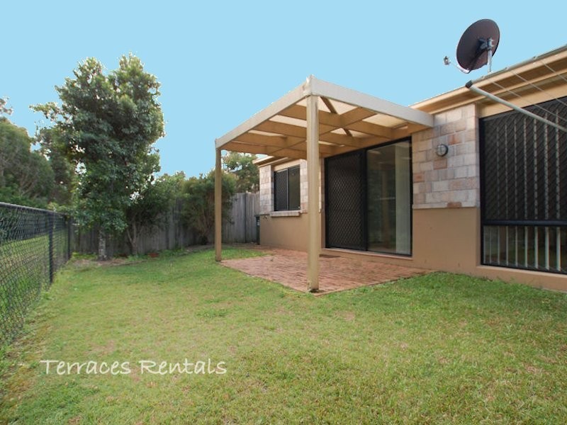 1A/24 Amsonia Court,, Arundel QLD 4214