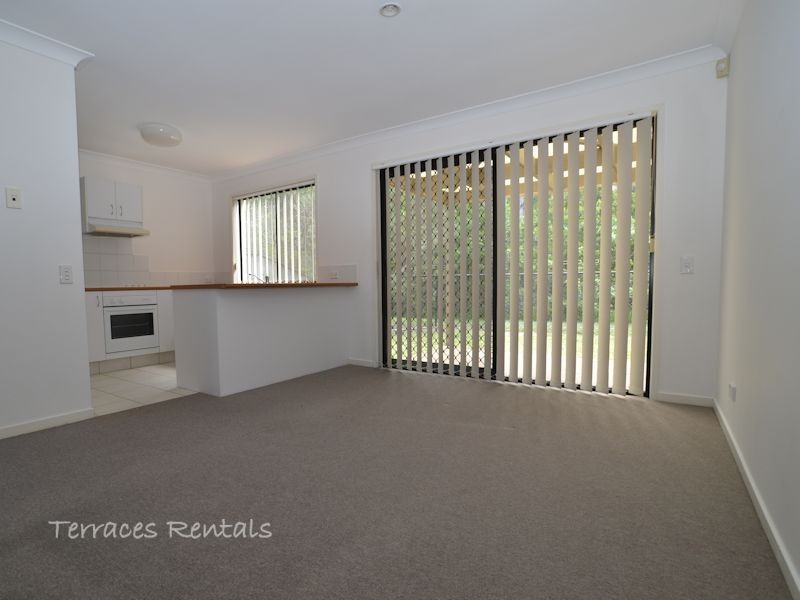 1A/24 Amsonia Court,, Arundel QLD 4214