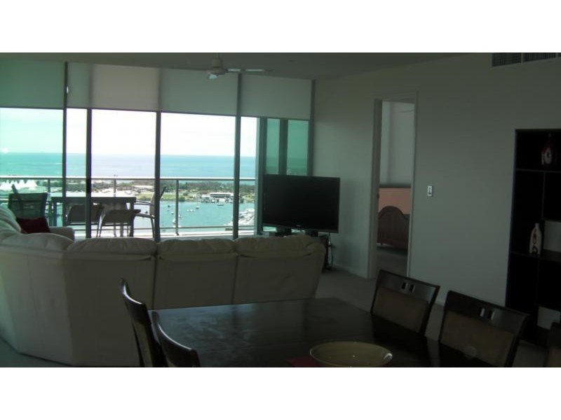 1 Como Crescent, Southport QLD 4215