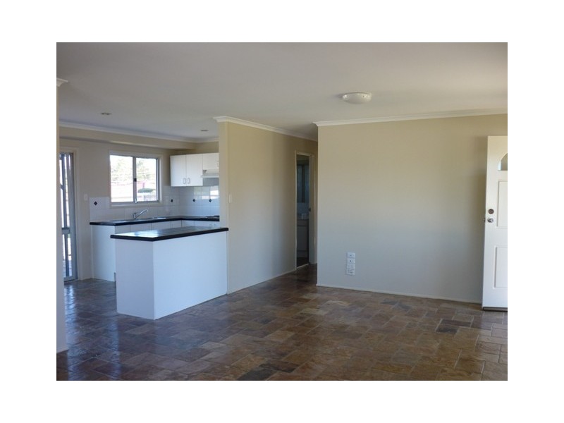 6 Strathallen Drive, Boronia Heights QLD 4124