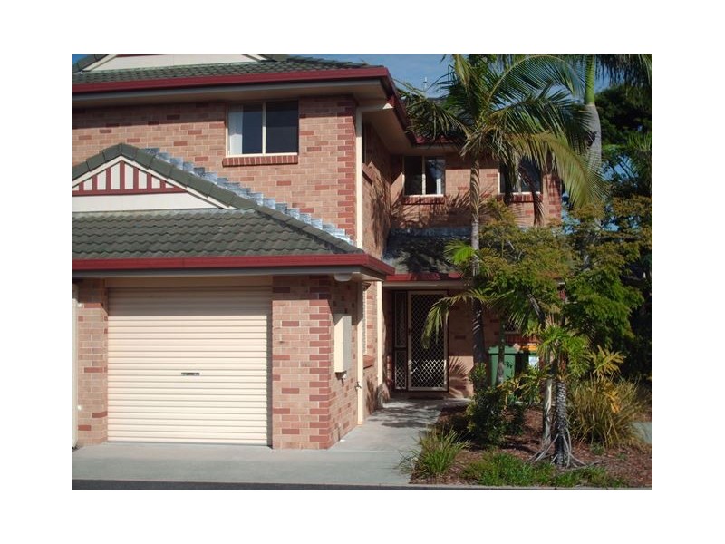 12/2 Brown Street, Labrador QLD 4215