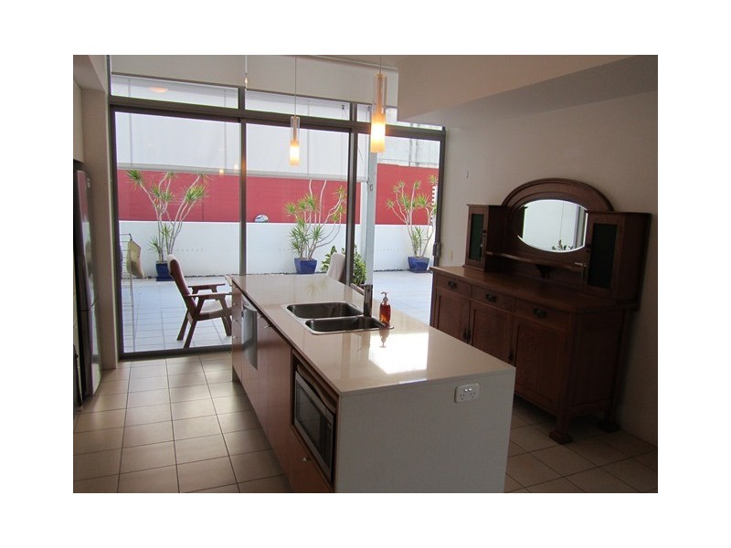 01/20 Anthony Street, West End QLD 4101