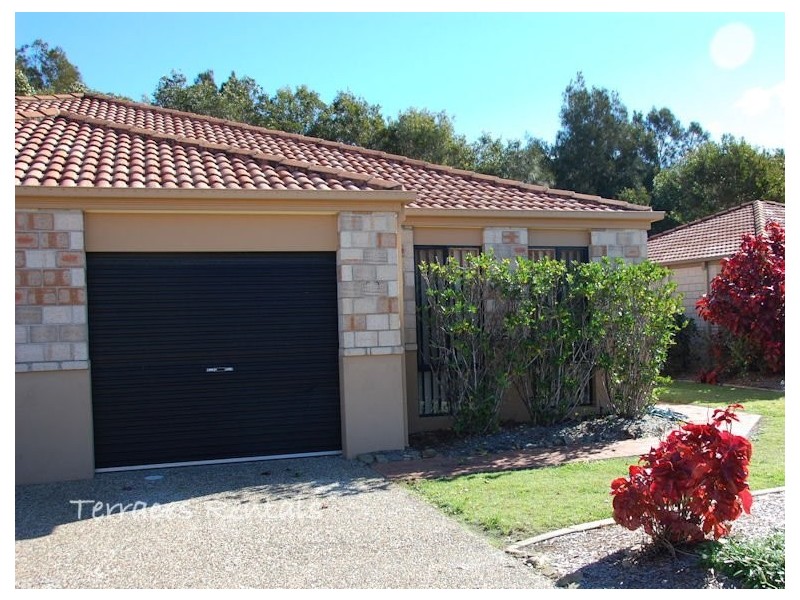 01/24 Amsonia Court,, Arundel QLD 4214
