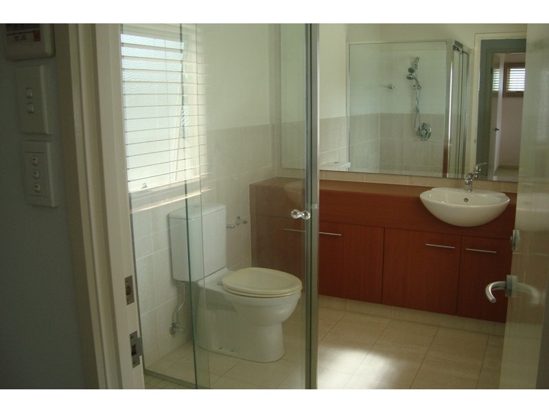 185/5 Easthill Drive,, Robina QLD 4226