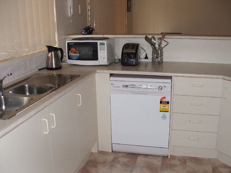 77 Nursery Avenue, Runcorn QLD 4113