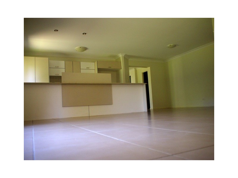 18 Keswick Place, Redland Bay QLD 4165