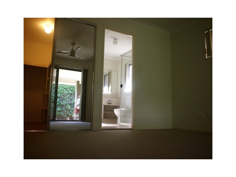 18 Keswick Place, Redland Bay QLD 4165