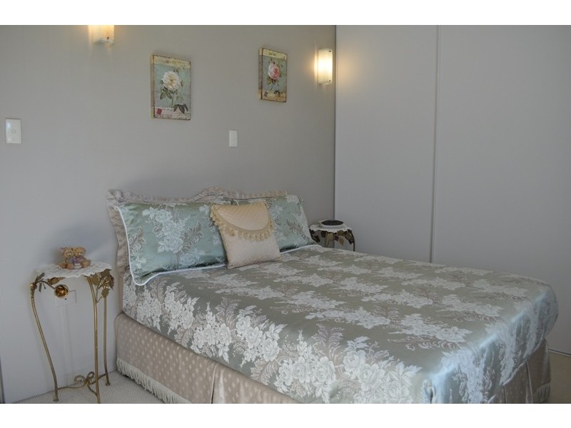 110 Tours Way, Burleigh Waters QLD 4220