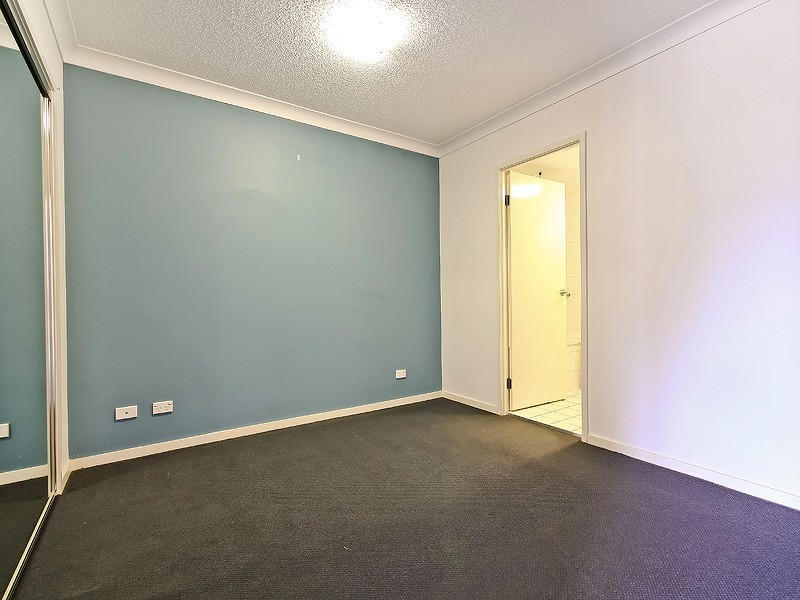 21 Patrick Lane, Toowong QLD 4066