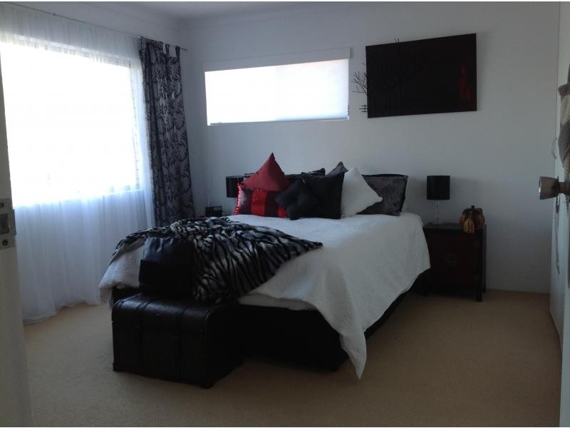 542 Marine Pde, Biggera Waters QLD 4216