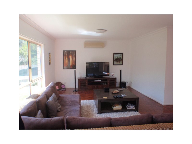 1 Poeppel Place, Helensvale QLD 4212