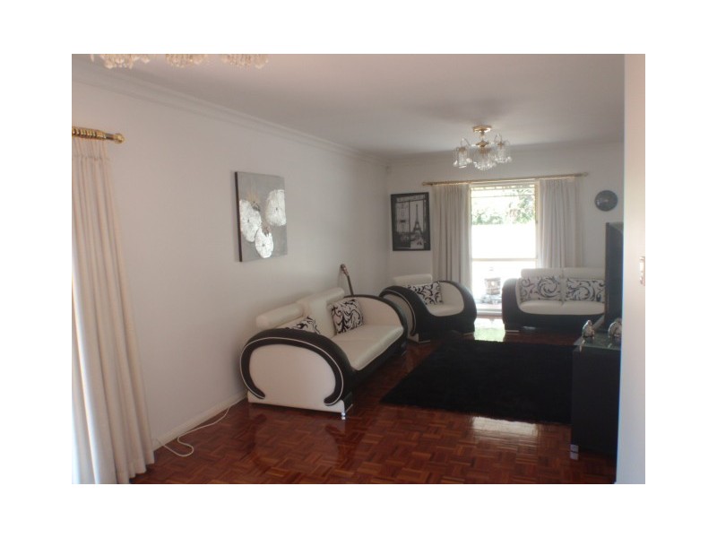 1 Poeppel Place, Helensvale QLD 4212
