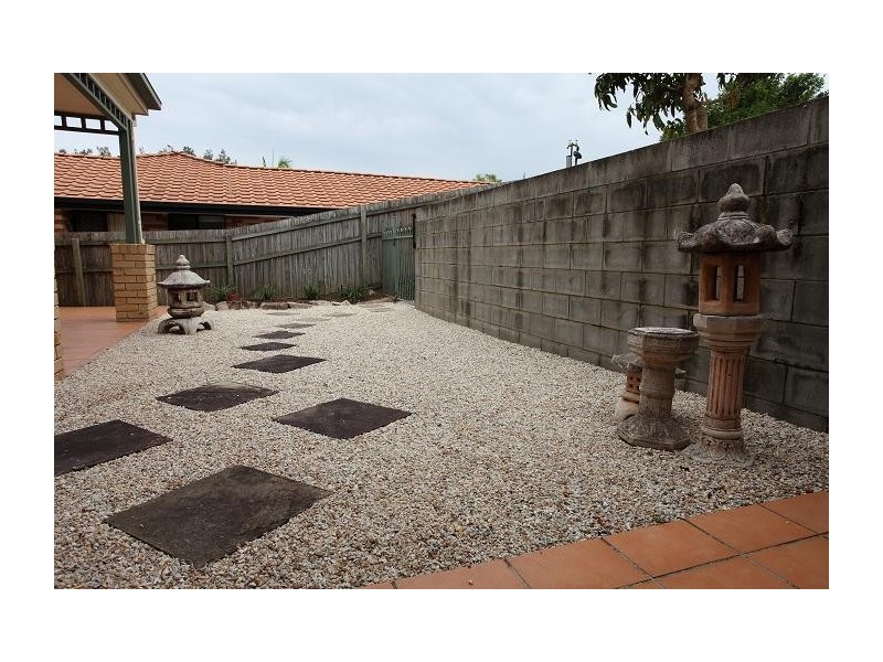 1 Poeppel Place, Helensvale QLD 4212