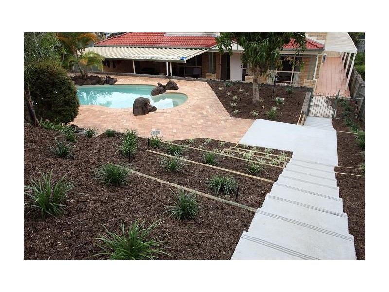 1 Poeppel Place, Helensvale QLD 4212
