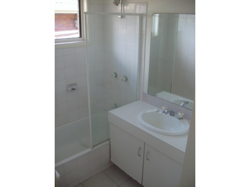 1/48 Holleywell Road, Biggera Waters QLD 4216