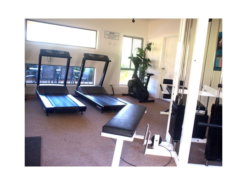 4 Shaw Place, Redland Bay QLD 4165