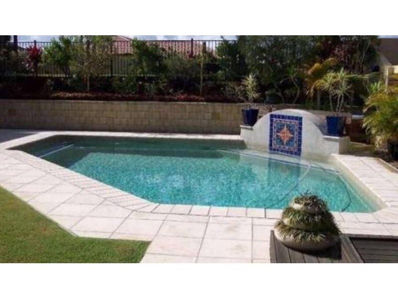 38 Petworth Court, Arundel QLD 4214